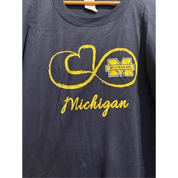 Michigan Wolverines Long Sleeve size 3XL - Picture 2 of 2